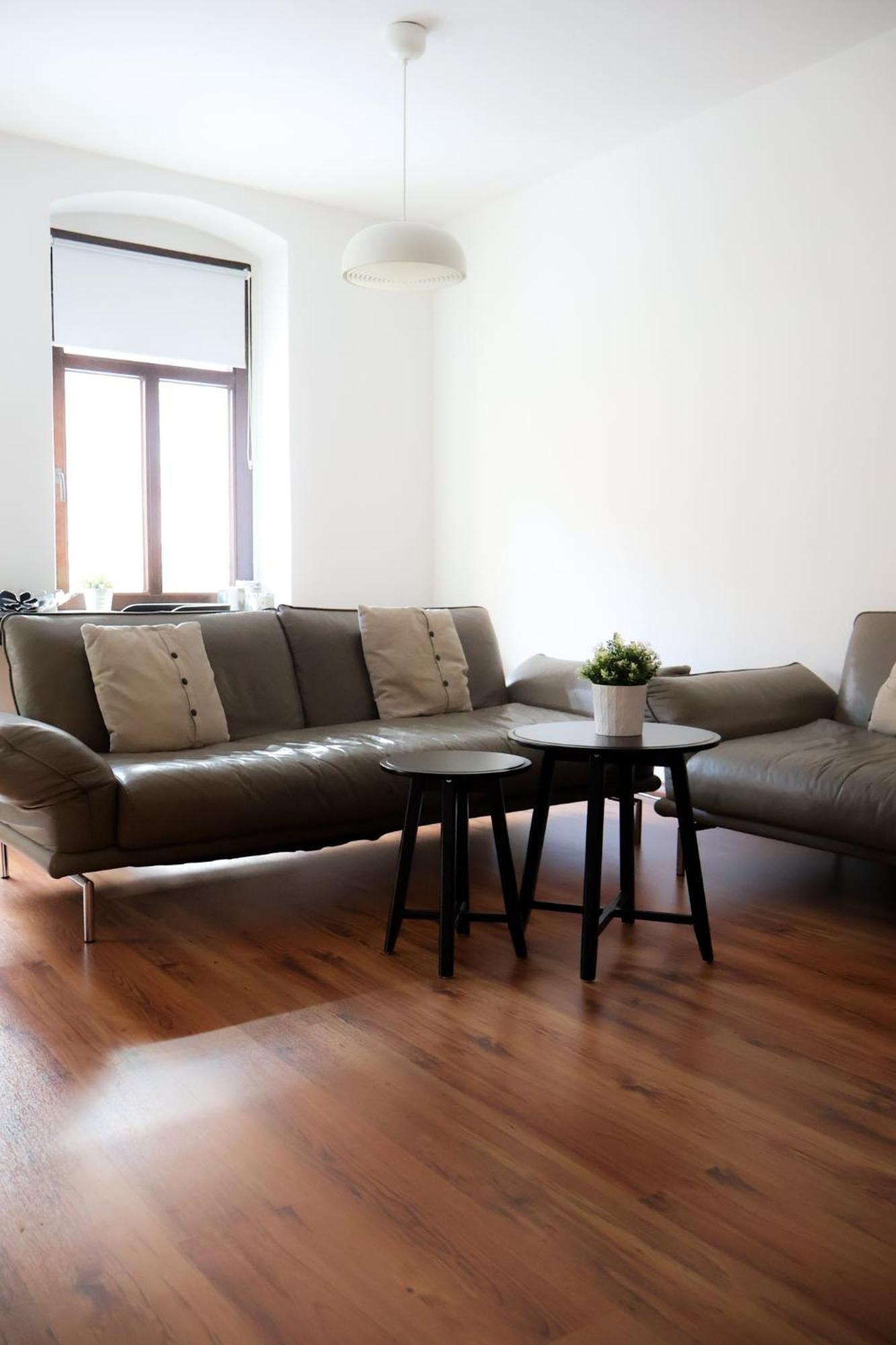 Alexxanders Apartments & Studios Chemnitz Phòng bức ảnh
